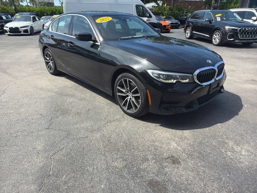 Used 2022 BMW 330i xDrive Sedan w/ Driving Assistance Package AWD/4WD image 7