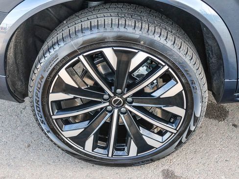 New 2026 Volvo XC90 T8 Ultra w/ Protection Package Premier image 13