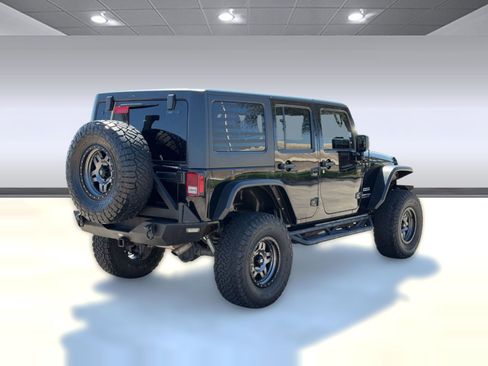 Used 2018 Jeep Wrangler Unlimited Sport S image 9