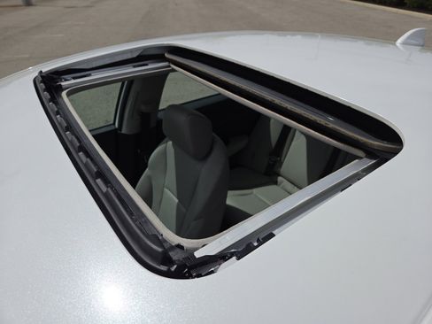 Used 2024 Honda Accord EX image 4