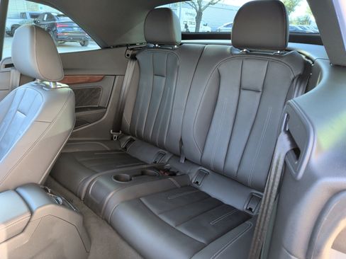 Used 2022 Audi A5 2.0T Premium Plus w/ Premium Plus image 32