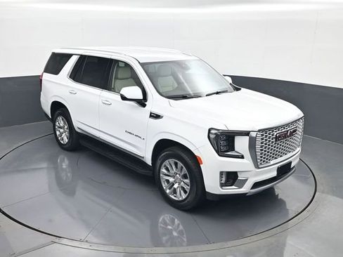 Used 2023 GMC Yukon Denali AWD/4WD image 16