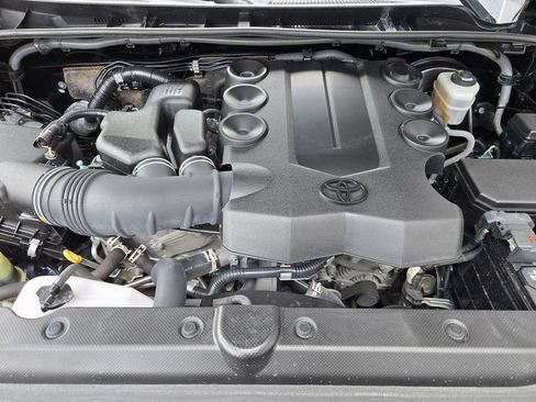 Used 2022 Toyota 4Runner SR5 RWD image 20