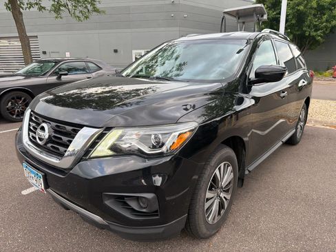 Used 2017 Nissan Pathfinder S AWD/4WD image 6