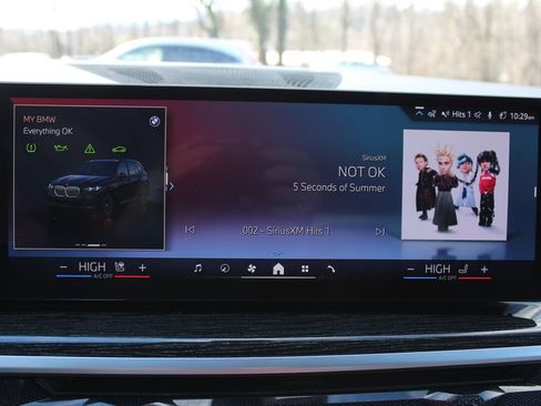 Used 2024 BMW X5 xDrive40i w/ M Sport Package image 14