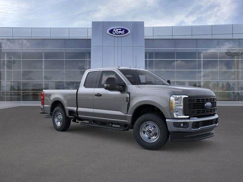 New 2026 Ford F250 XL w/ XL Off-Road Package image 7