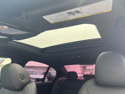 Used 2021 BMW 330i Sedan RWD image 19