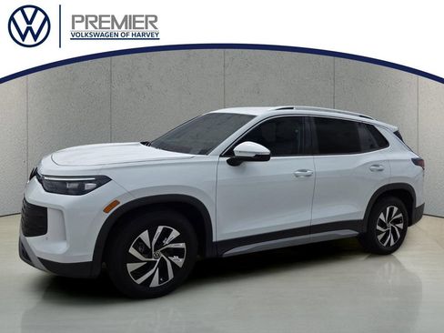 New 2026 Volkswagen Tiguan S FWD image 1