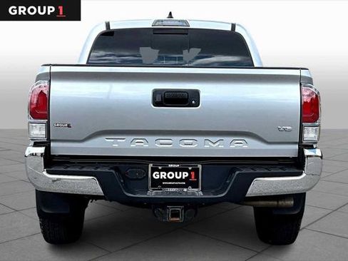 Certified 2023 Toyota Tacoma TRD Off-Road AWD/4WD image 5