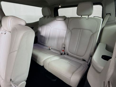 Used 2022 Jeep Wagoneer Series II w/ Premium Group I image 20