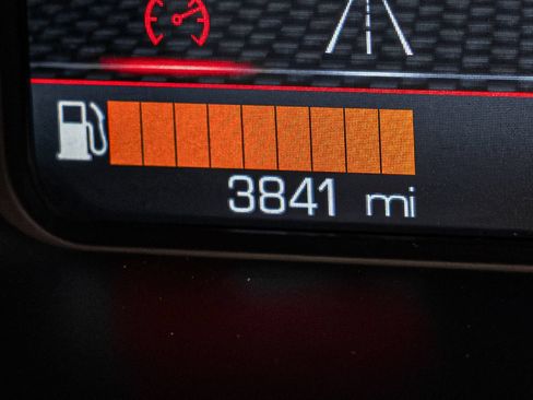 Certified 2021 Ferrari F8 Tributo RWD image 7