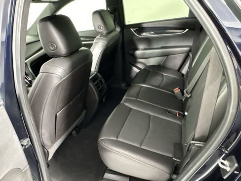 Used 2022 Cadillac XT5 Premium Luxury AWD/4WD image 23