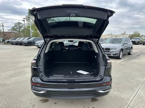 Used 2025 Lincoln Nautilus Reserve image 27