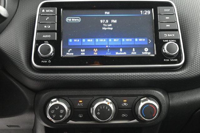 Certified 2025 Nissan Kicks Play S FWD image 12