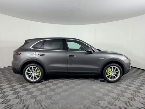 Used 2019 Porsche Cayenne E-Hybrid image 3