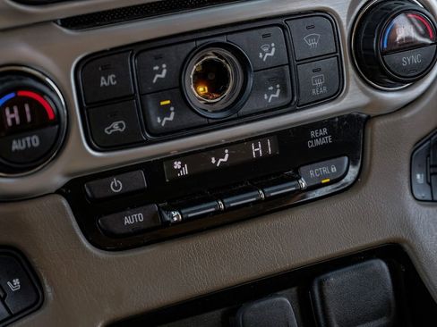 Used 2019 GMC Yukon SLT image 24