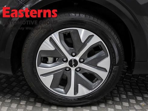 Used 2022 Kia Niro EX w/ Cold Weather Package image 31