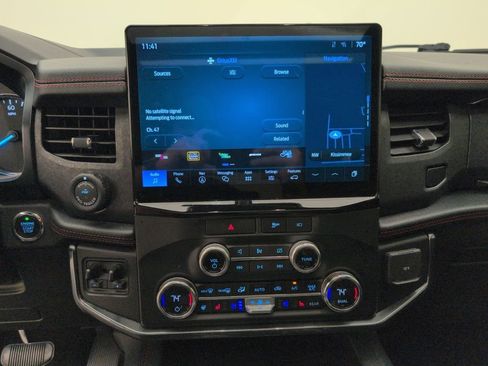 Used 2023 Ford Expedition Limited image 29