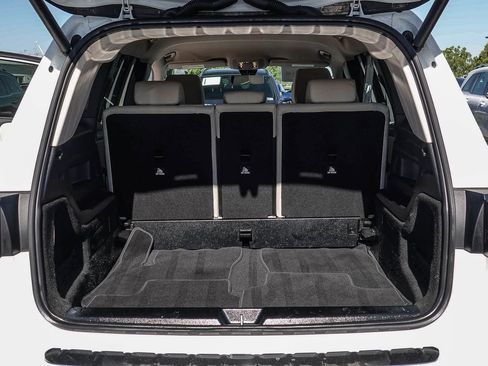 Certified 2023 Mercedes-Benz GLB 250 4MATIC image 26