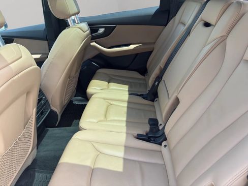 Used 2021 Audi Q7 3.0T Premium AWD/4WD image 12