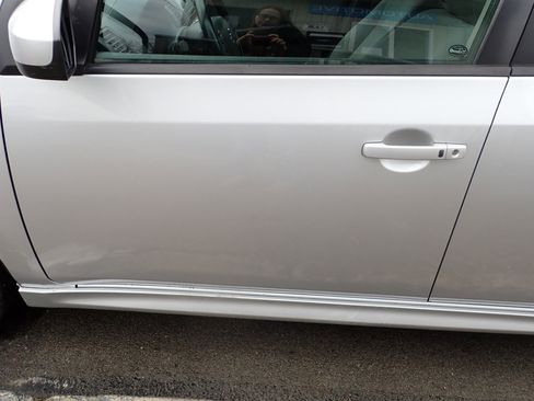 Used 2011 Nissan Sentra 2.0 SR w/ Convenience Pkg image 16