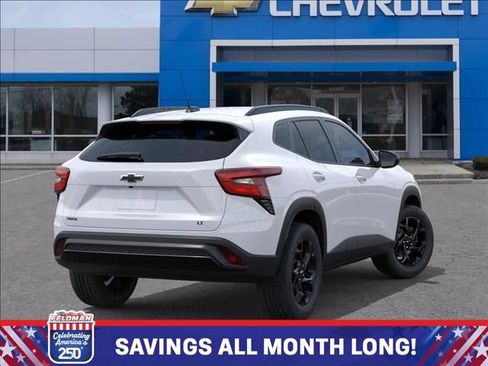 New 2026 Chevrolet Trax LT w/ Driver Confidence Package FWD image 4