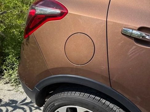 Used 2017 Buick Encore Preferred AWD/4WD image 4