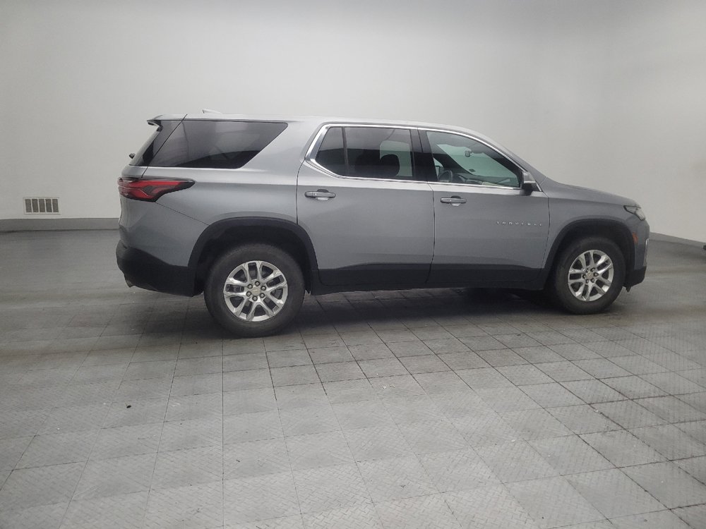 Used 2023 Chevrolet Traverse LS FWD image 10
