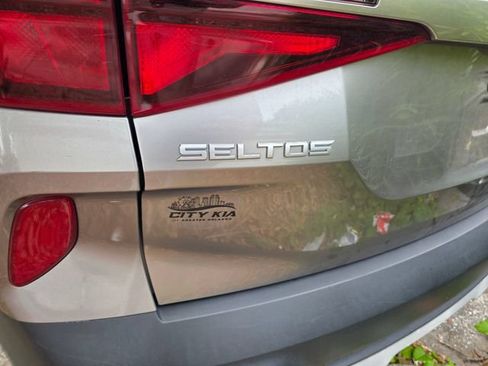 Certified 2022 Kia Seltos LX AWD/4WD image 10