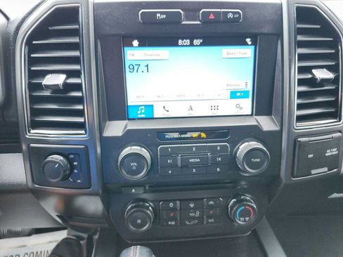 Used 2018 Ford F150 XLT w/ Equipment Group 302A Luxury AWD/4WD image 13