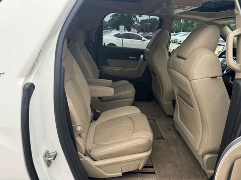 Used 2010 GMC Acadia SLT FWD image 13