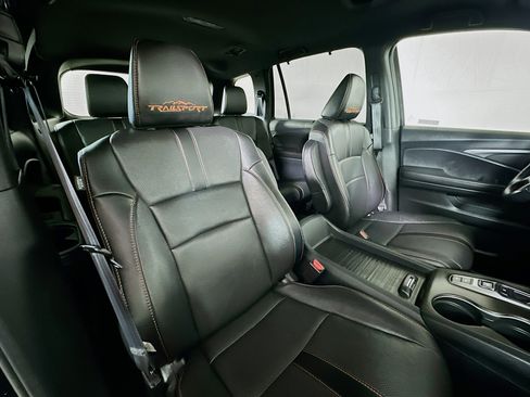 Used 2023 Honda Passport TrailSport image 27