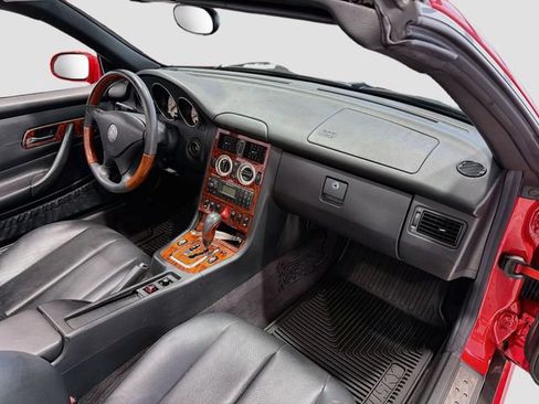 Used 2001 Mercedes-Benz SLK 320 image 18
