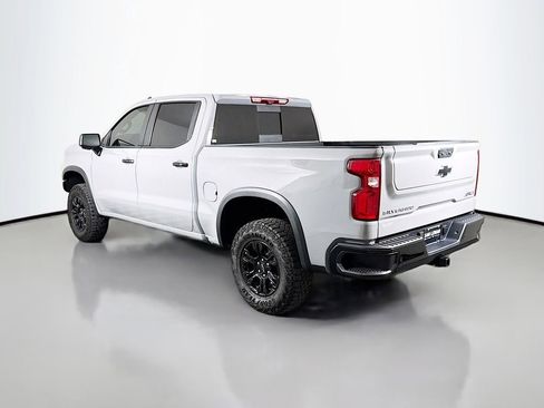 Used 2024 Chevrolet Silverado 1500 ZR2 w/ Technology Package image 5