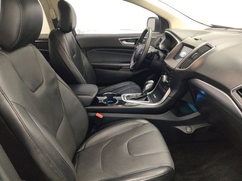 Used 2018 Ford Edge Titanium w/ Equipment Group 302A FWD image 21