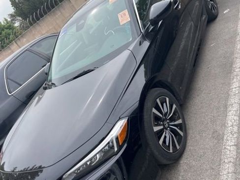 Certified 2024 Honda Civic EX image 4