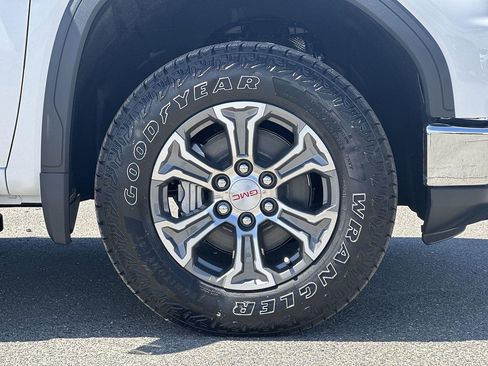 New 2026 GMC Sierra 1500 SLE AWD/4WD image 30
