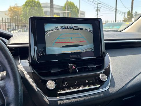 Used 2025 Toyota Corolla LE FWD image 24