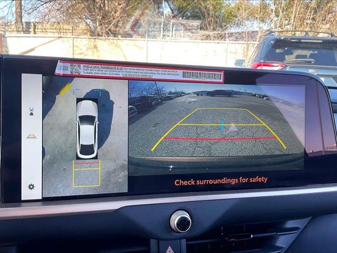 Used 2026 Toyota Crown Limited image 27