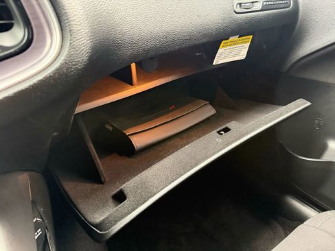 Used 2018 Dodge Challenger SXT image 13