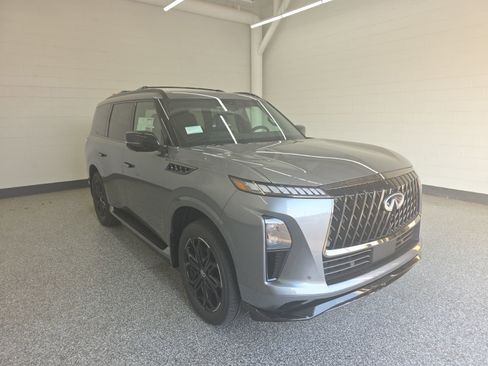 New 2026 INFINITI QX80 4WD w/ Sport Exterior Package image 7
