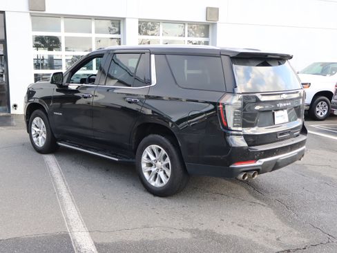 Used 2025 Chevrolet Tahoe Premier AWD/4WD image 19