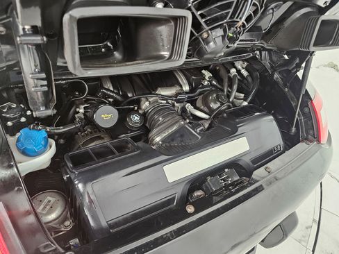 Used 2011 Porsche 911 Carrera S image 21