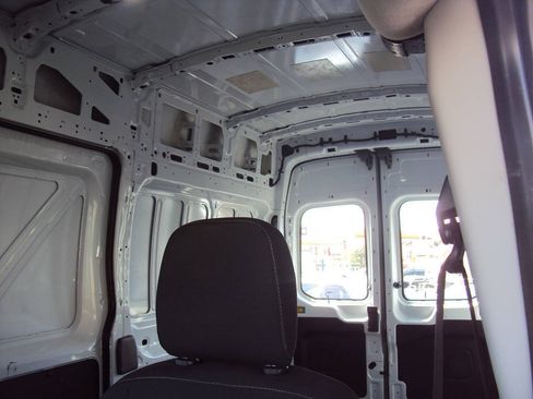 Used 2023 Ford Transit 250 148 High Roof RWD image 12