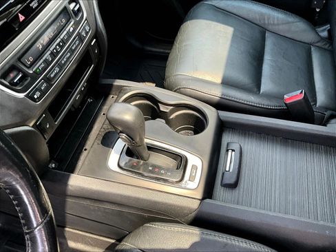 Used 2020 Honda Pilot EX-L image 18
