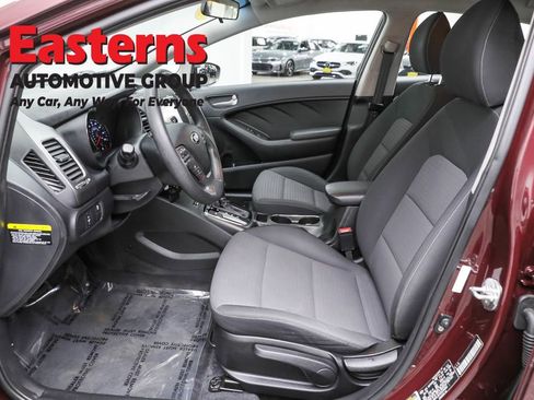 Used 2018 Kia Forte LX w/ LX Popular Package image 14