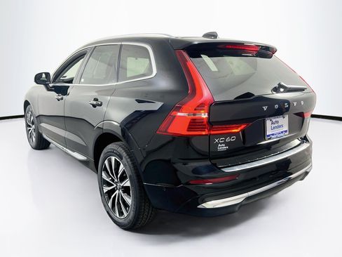 Used 2023 Volvo XC60 B5 Plus AWD/4WD image 7