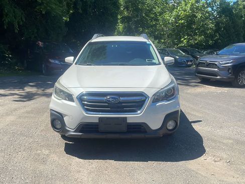 Used 2018 Subaru Outback 2.5i Premium AWD/4WD image 11