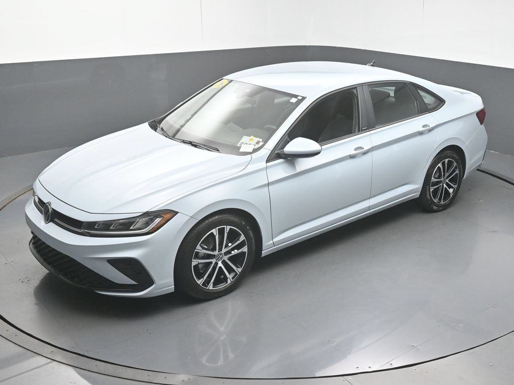Used 2026 Volkswagen Jetta Sport FWD image 41