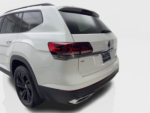 Used 2023 Volkswagen Atlas SE w/ Panoramic Sunroof Package image 19